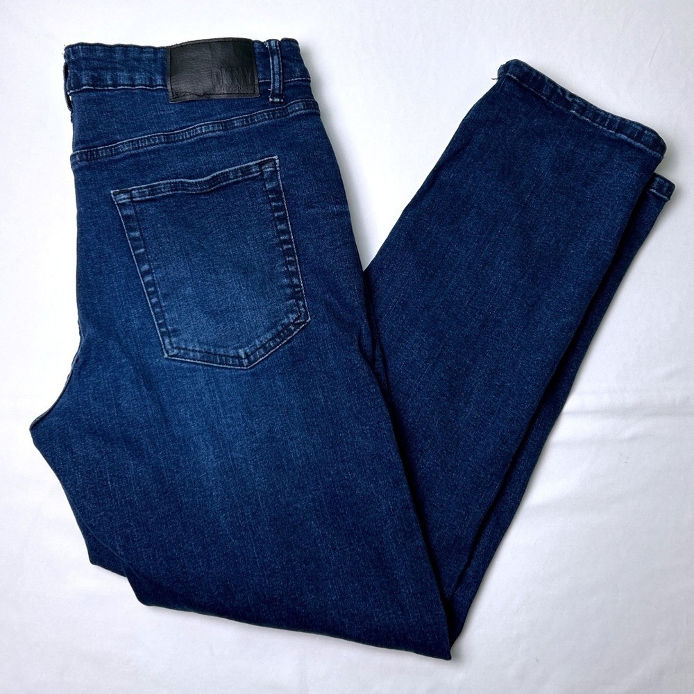 DKNY Men Duane Straight Fit Stretch Denim Jeans Size 34x30 Dark Wash Blue Casual